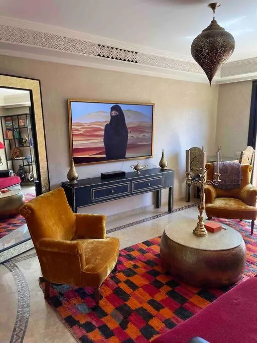 Superbe Appartement Calme Hivernage 마라케시